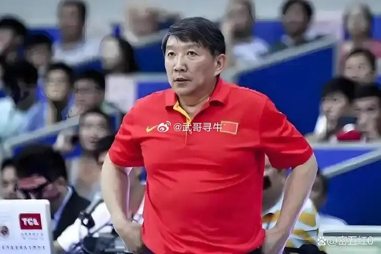 句句直击要害！杨毅评价宫鲁鸣带女篮的水平，话说得很直接：这届女篮世界杯打到现在，