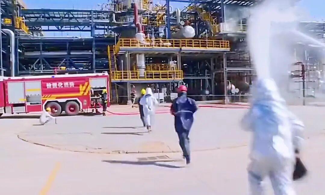 3条人命烧了1个半小时，消息捂了30多个小时！玉门化工厂火灾，到底在怕什么？4