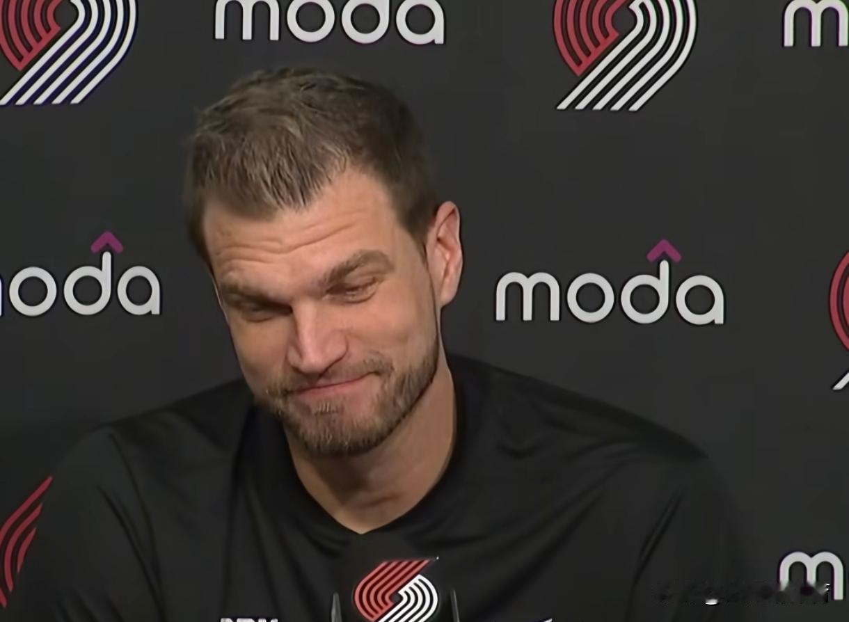 杨瀚森第四节被DNP，不是惩罚，是保护。你得知道，教练组在录像室里反复回放的，