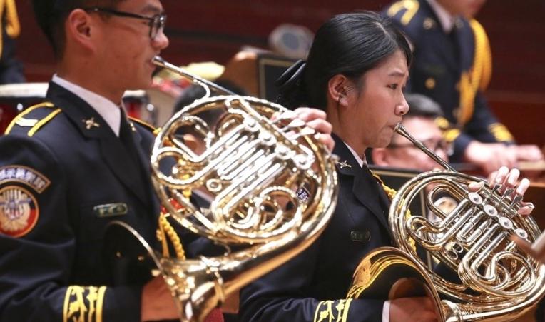 这个日本人建议美日台可从娃娃抓起，从吹鼓手抓起赴台参加玉山论坛的日华恳会长