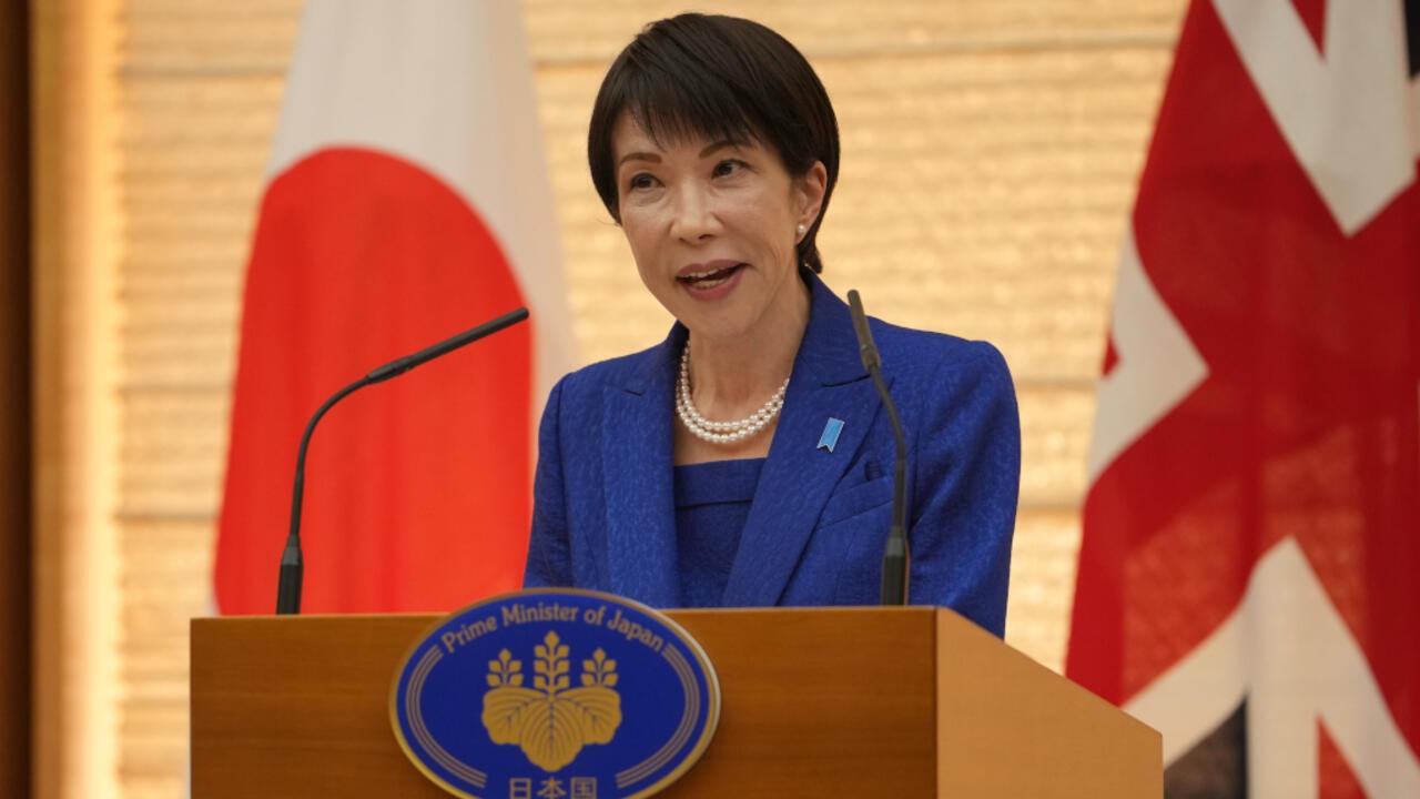 日本首相、自民党总裁高市早苗于8日晚在富士电视台节目中，就前往东京九段北靖国神社