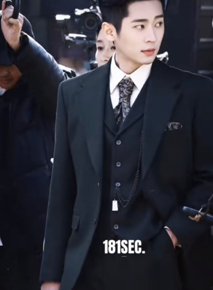 丞磊《玉簟秋》虞昶轩路透，俊朗贵气民国少爷！​​​