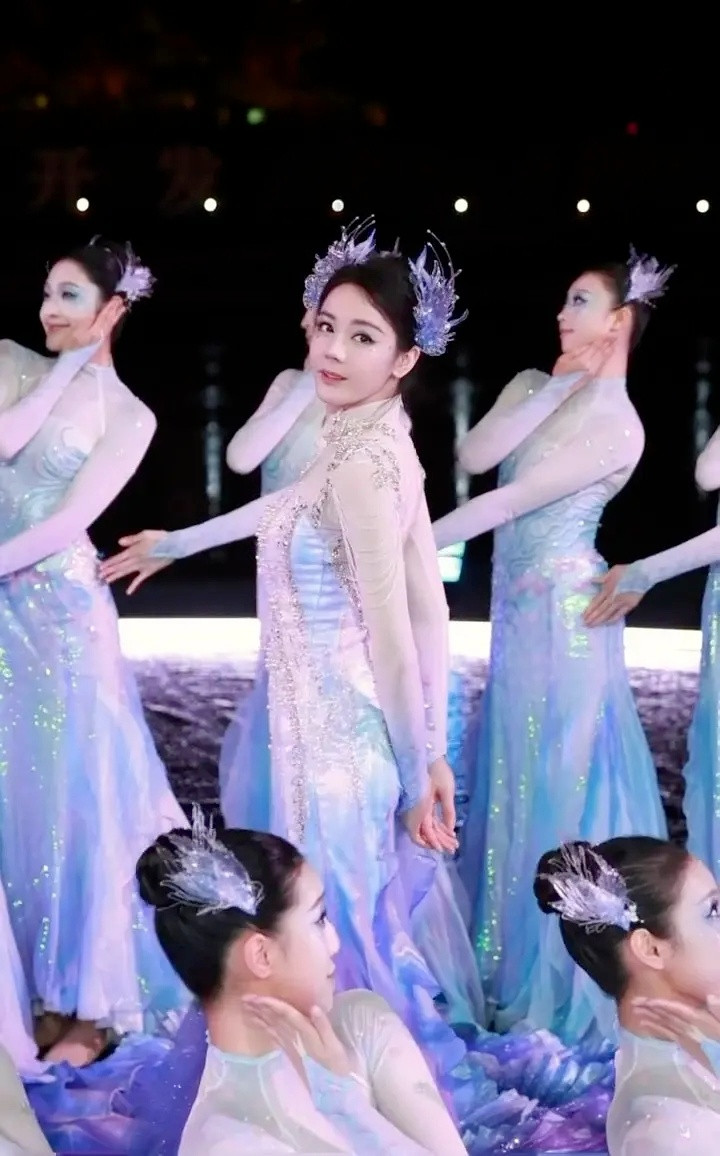 直播和直拍的热巴差距咋这么大？？