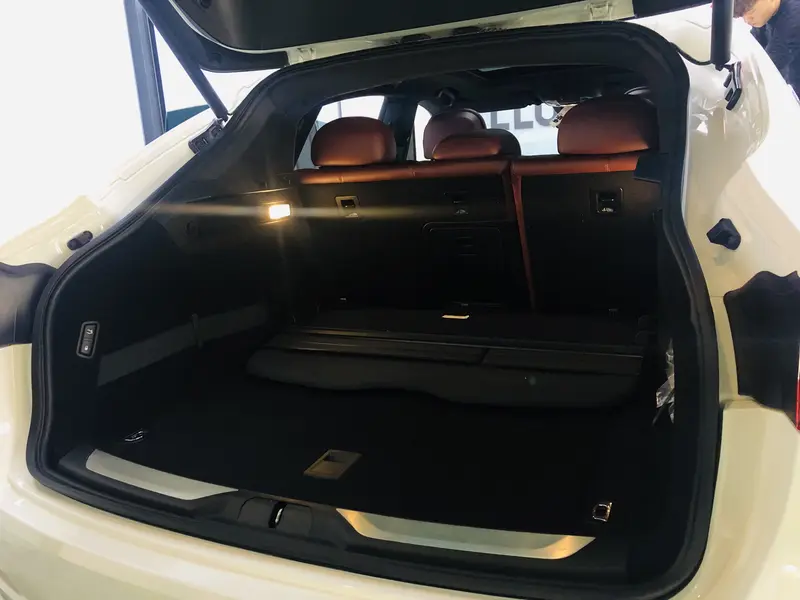 23万起标配激光雷达，这款纯电轿跑太卷了