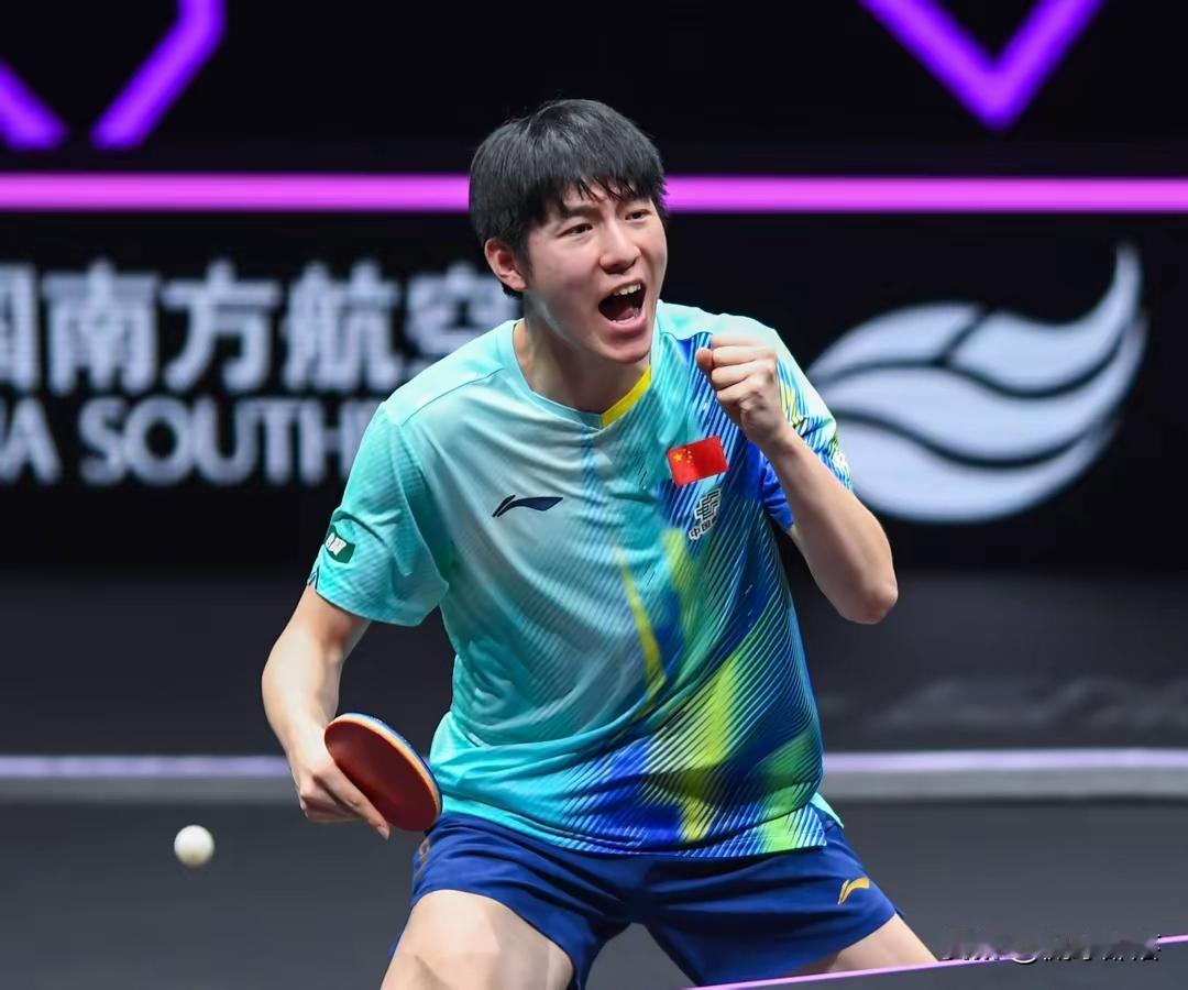 温瑞博是河南的？果然，河南人才辈出。[捂脸哭][捂脸哭][捂脸哭][捂脸哭]。或许更