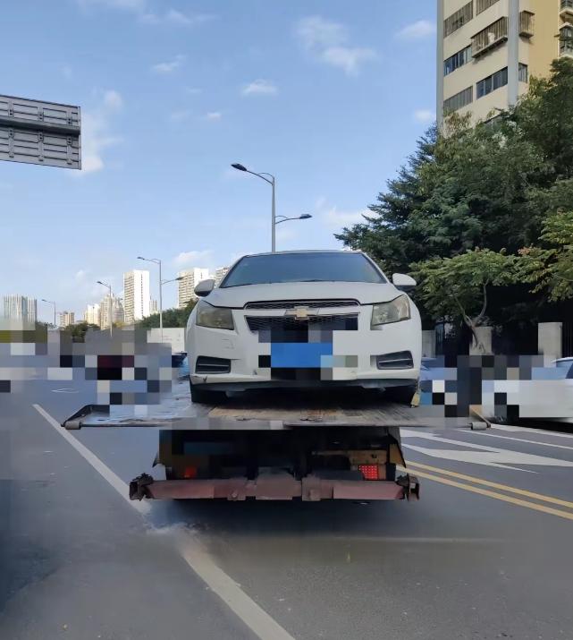 陕西咸阳，一车主置换新车，把旧车交给4S店申请报废。本以为除了国家补贴，还能