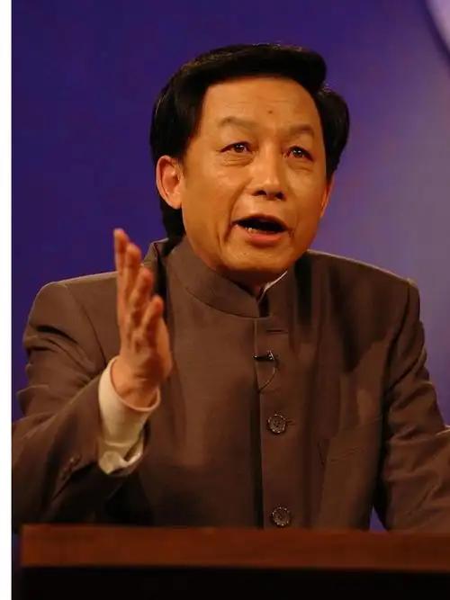 所谓“风能进雨能进国王不能进”的故事，在讲私有财产不可侵犯，跟老百姓没关系，在于