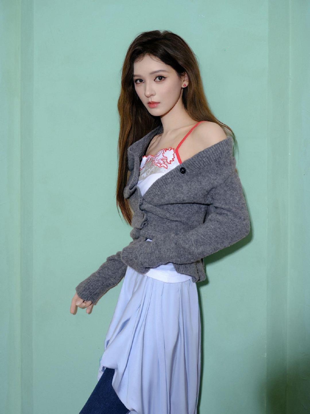 张予曦｜演绎26秋冬系列单品💙​