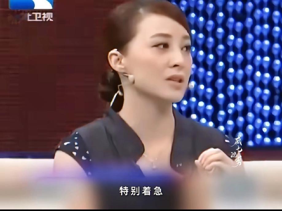 刷到徐露采访才知道，《情深深雨濛濛》里的可云，原本是找蒋勤勤演的。其实琼瑶