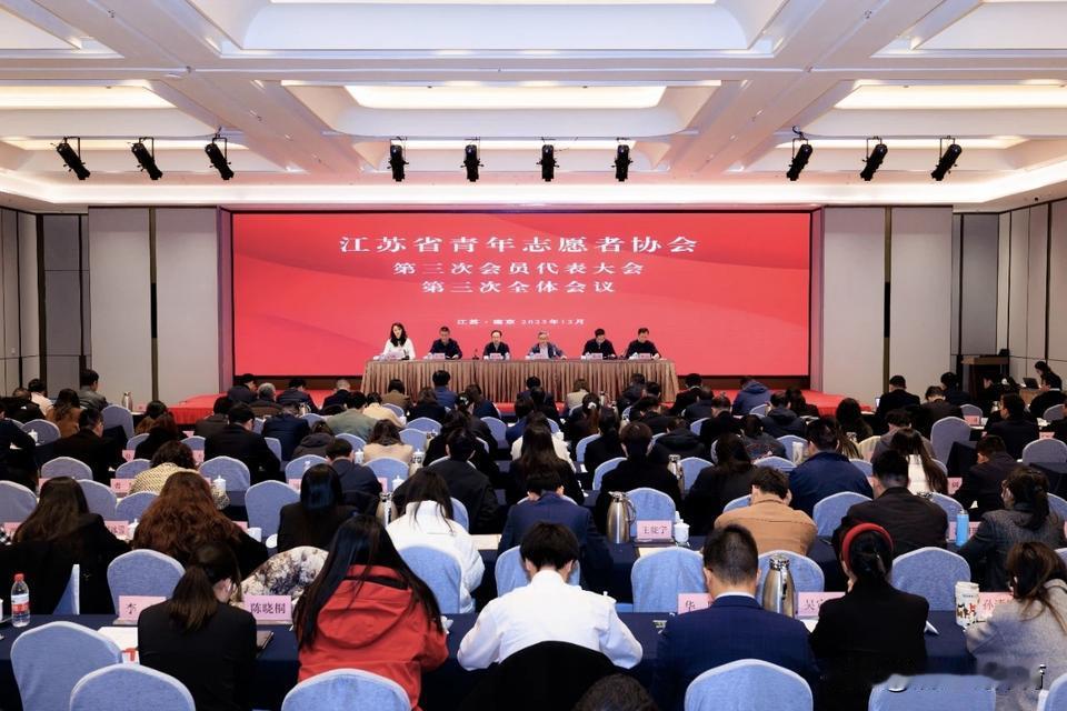 惠若琪“新官上任三把火”，她或是下一个周苏红。中国女排前队长惠若琪是南师大体育科