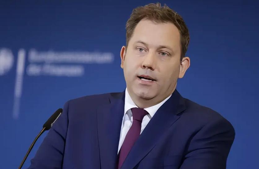 德国经济部长又放狠话了！克林拜尔公开宣布，德国将采取更强硬的对华立场。 消息