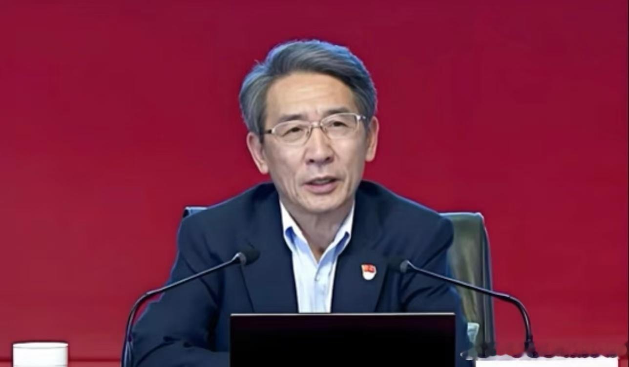 薛其坤今年确实在诺奖预测榜上挂得挺高，但有个事得先说清楚：热门不等于会中。他凭的是2012年那个“量