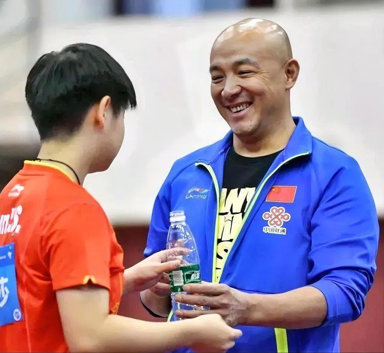 国乒新教练组落定！肖战升任副总教练最意外，背后藏着洛杉矶奥运大布局国乒新教练