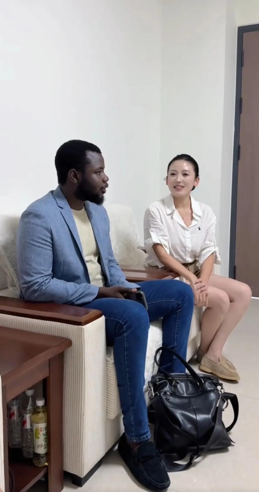 大龄美女找个黑人朋友怎么看，会被家人接受吗？