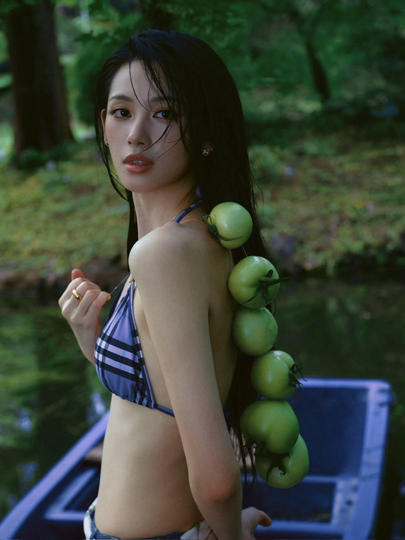 📷摄影师分享の鹤秋在雨天的森林里走一走🌳🌵🌲🌴🌱🌿🍃🍄🟫vo