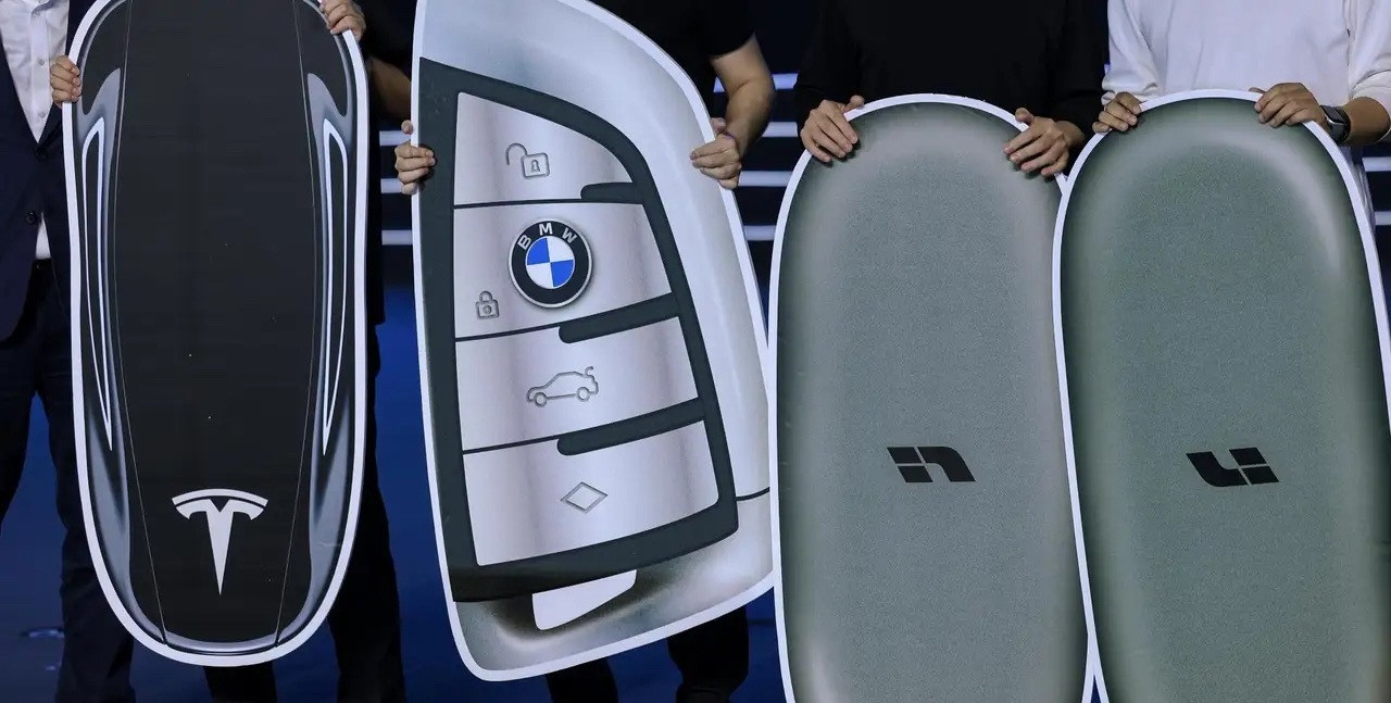 影石公司年会一员工获保时捷送房，送保时捷、特斯拉、宝马、理想向这家公司学习