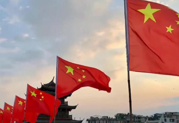 中国已经做好最坏打算了！不是派兵，不是站队，而是把粮仓、管线、中亚通道和人民币结