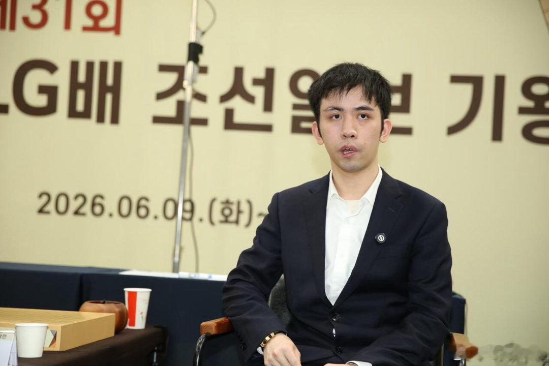 王星昊夺得LG杯世界围棋棋王战冠军从半决赛力克申真谞到决赛击败申旻埈，王星昊用全