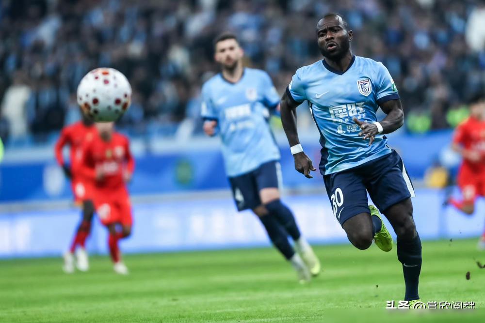 20分钟，1次触球。武磊昨晚替补上去，是真去梦游了吗？卫冕冠军海港就这么莫名其妙