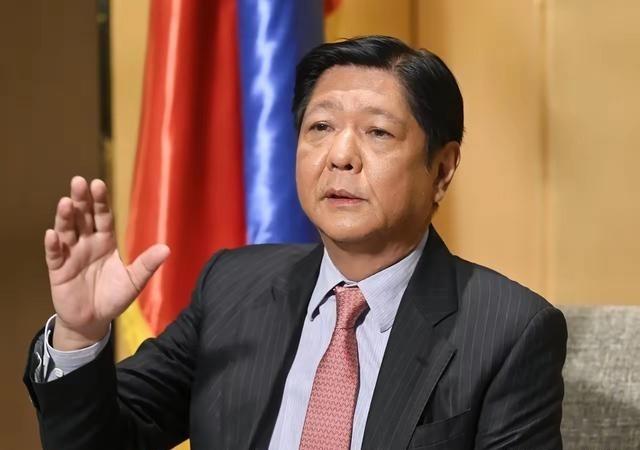 如果中国要打，就打一场“降维打击”的闪电战！根本不需要动用航母编队，几波远程火箭