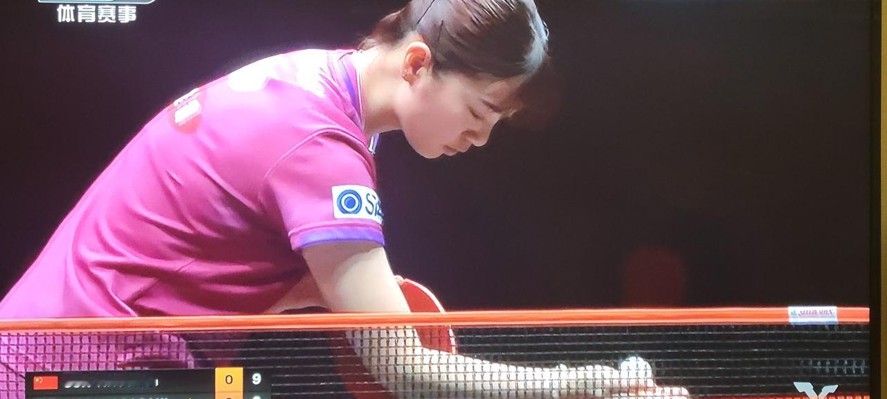 莎莎挑战鹰眼成功，挑战的是长崎美柚发球遮挡还是回抛？莎莎很少挑战别人，今晚觉得