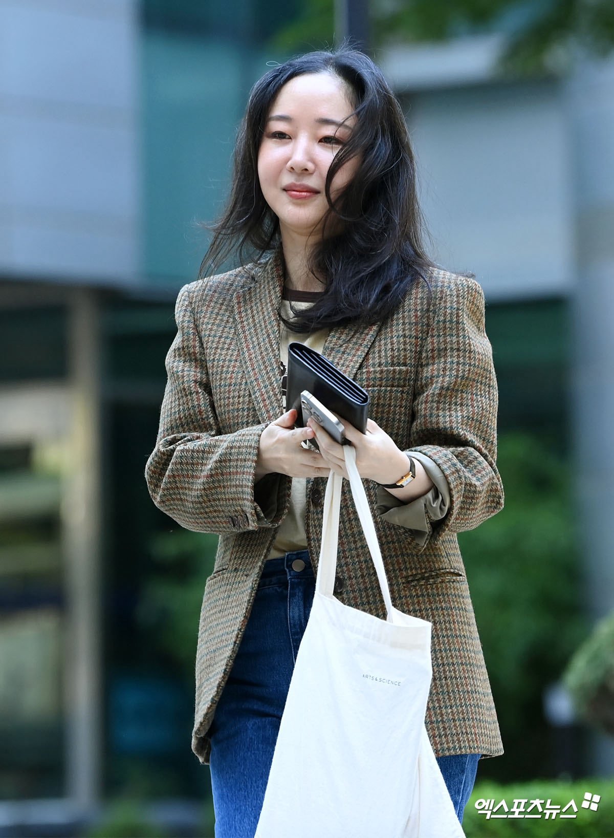 谁给老闵拍成这样了​​​