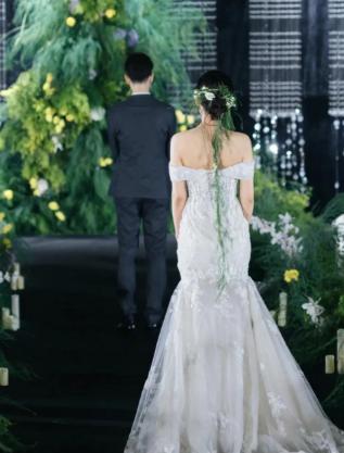 长沙一桩婚礼闹出天大难堪！姑娘婚前悄悄把自己辛苦攒下的几十万存款全都转给父母，就