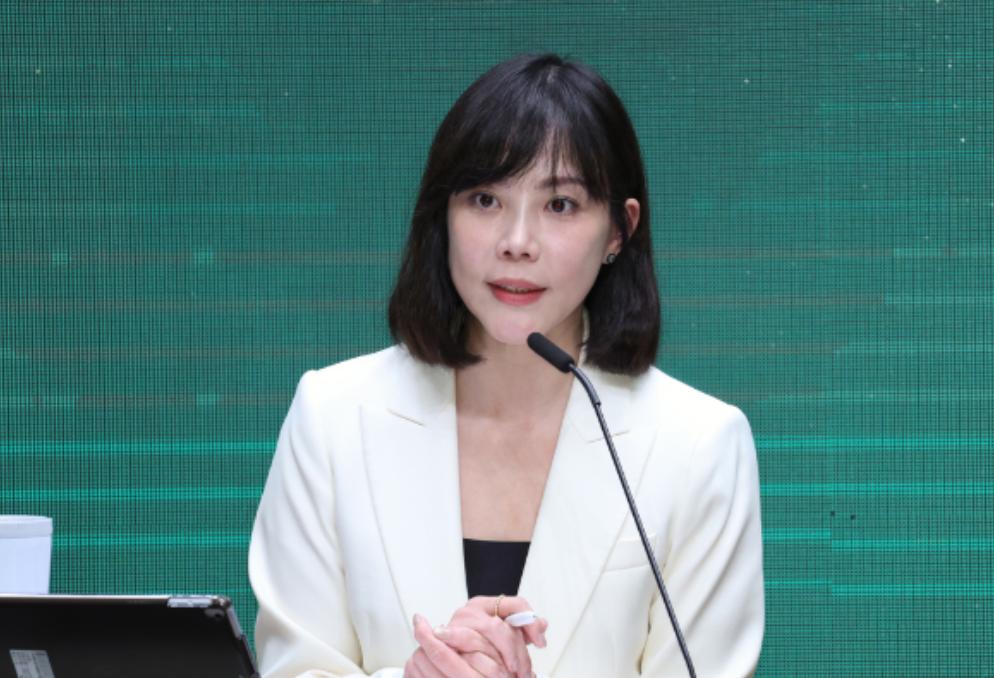 今天刷到条新闻，我直接气笑了，4月16日，大陆又一次呼吁台方，赶紧全面恢复两岸客