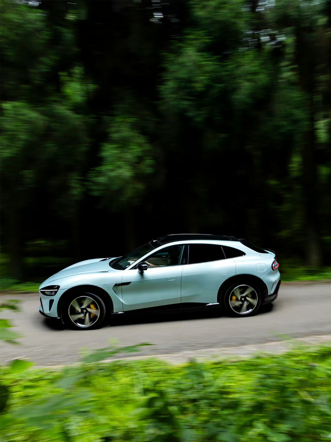 这你说扯不扯，2月小米YU7销量全国前三小米YU72月无定语全国前三，连续6个