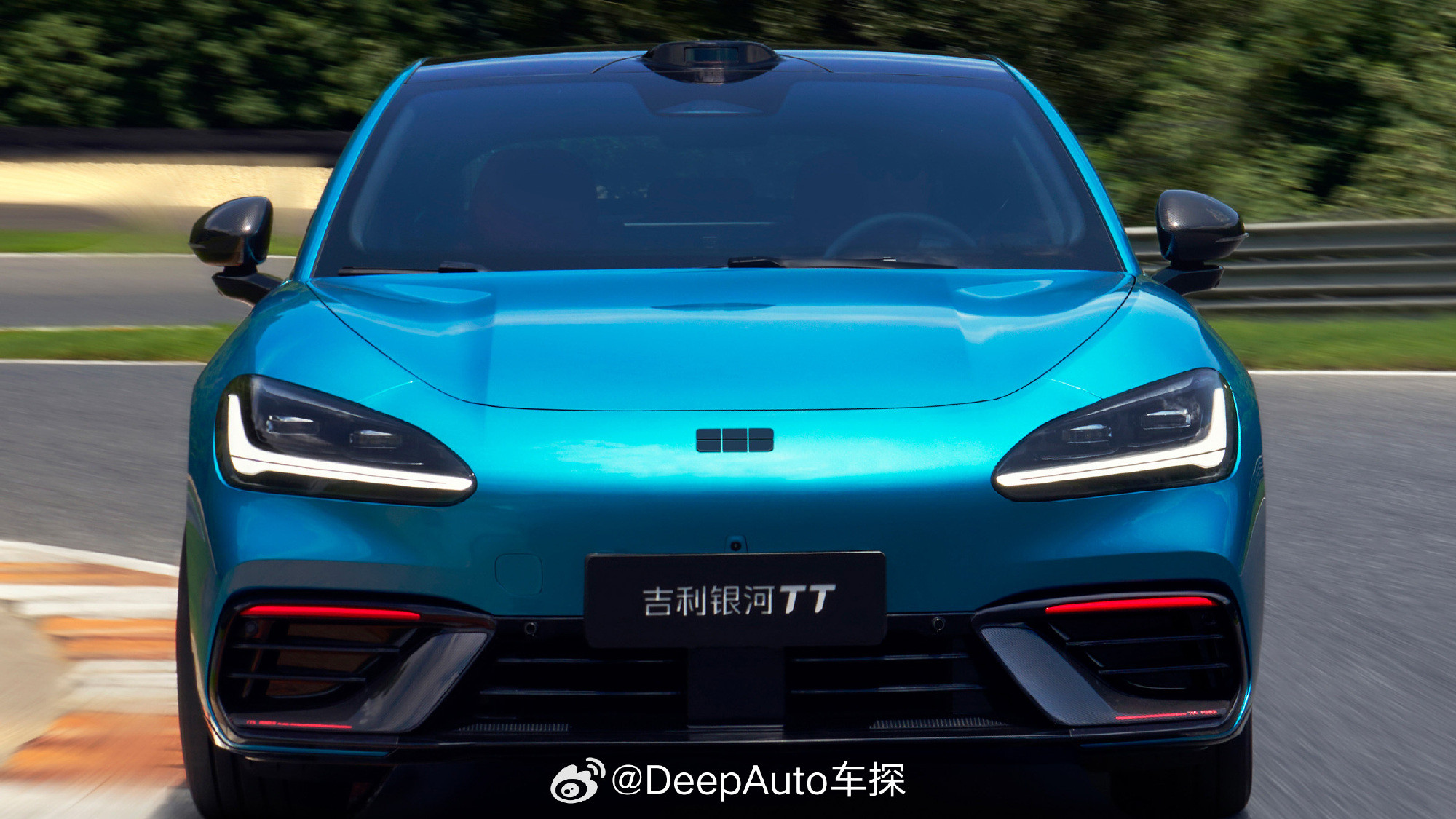 近日，吉利银河TT Ultra正式开启预售，20.98万元的价格，凭借...