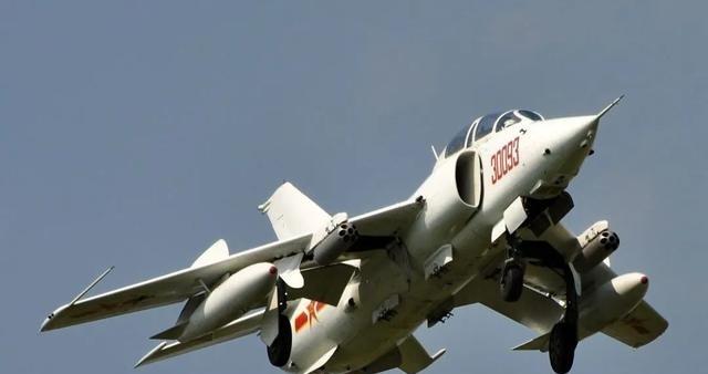 一说到潍坊空五师，有人就以为是廊坊的空五师。有个区别，潍坊是空军航空兵第五师，廊