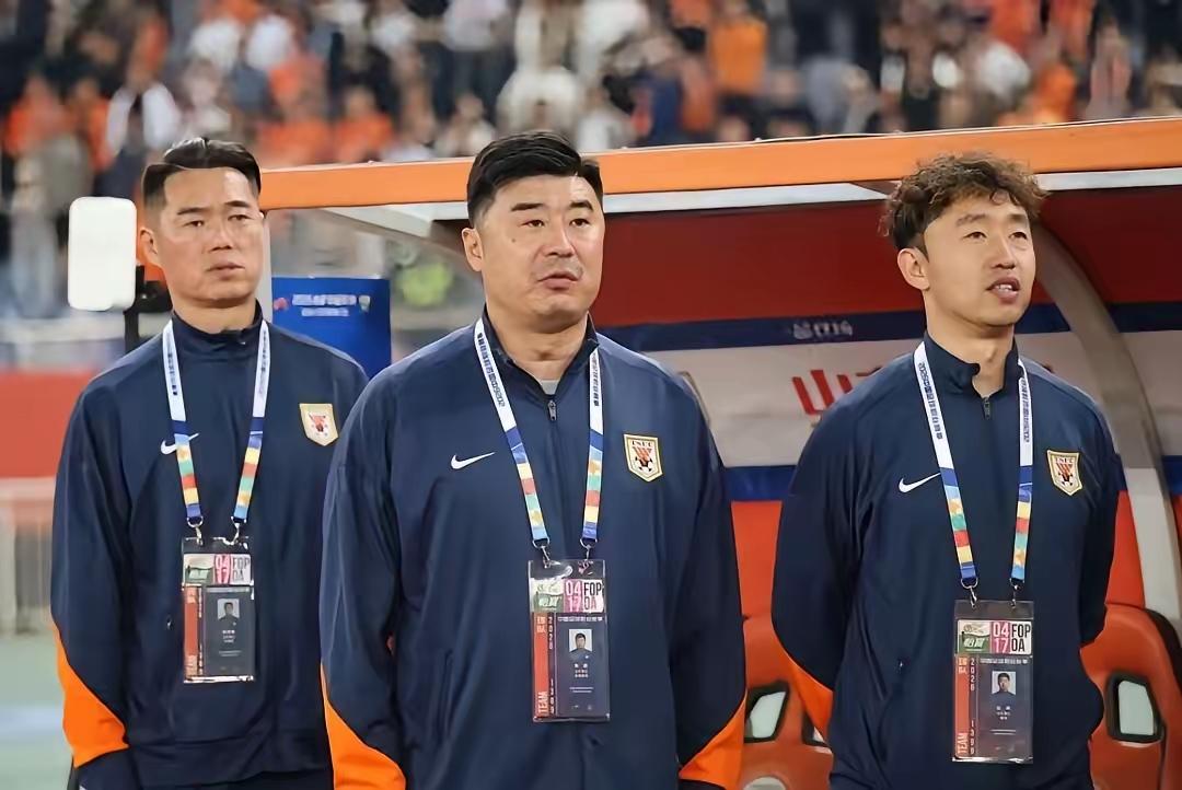 泰山队换帅背后的无奈与挣扎这次换帅说白了就是球队成绩太拉胯，俱乐部没办法，只