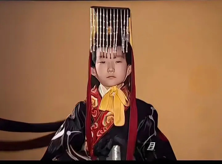东汉幼儿园小朋友的能力到底有多强？你知道为啥东汉的权臣和宦官，都特别怕那些小皇帝吗？因为你根本猜不到