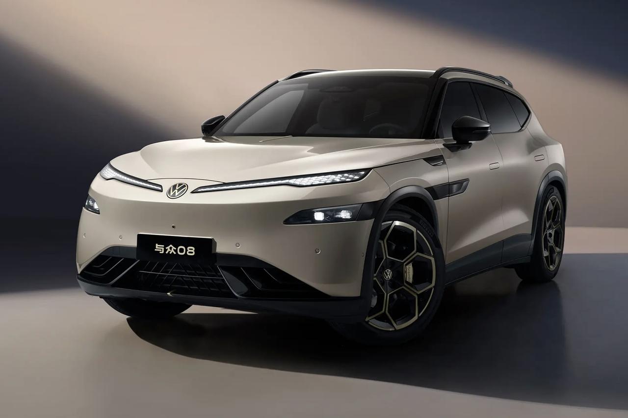 大众的与众08，这前大灯，是谁设计的?大众与小鹏合作的中大型SUV，与众08