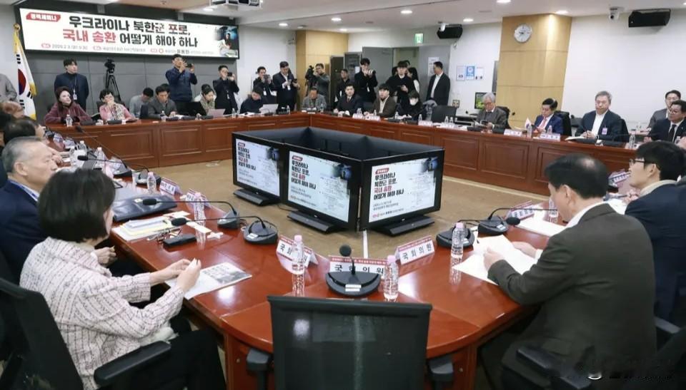 韩国宣布:援俄被俘朝鲜士兵，若想留韩，将全部接收！看到题目吓了一跳，以为多少人呢