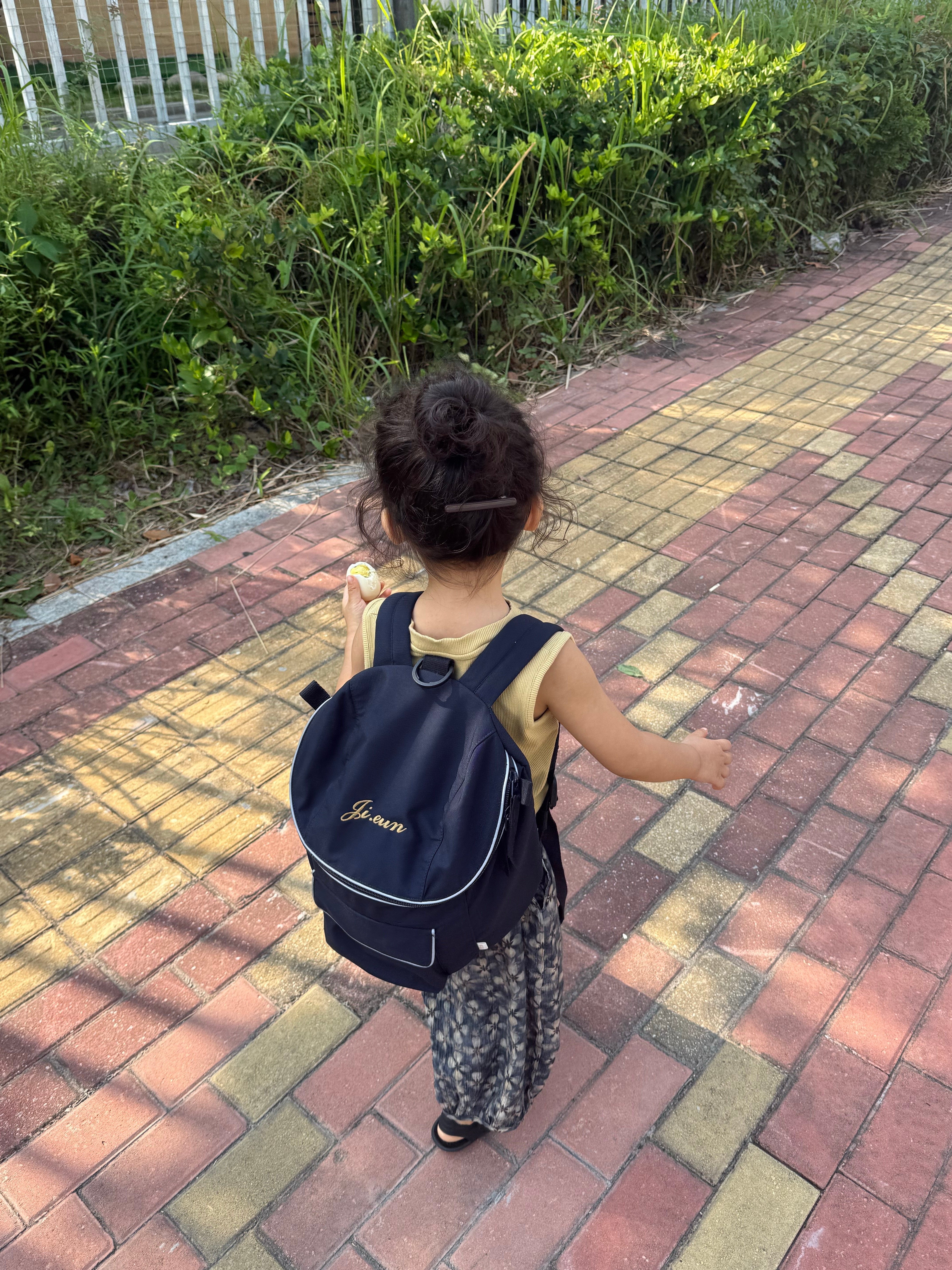 今天幼儿园补课[大笑]​​​