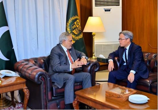 直-10首战告捷！巴铁激战3天夺回5万人口重镇，中国战鹰立下奇功 事情要从今