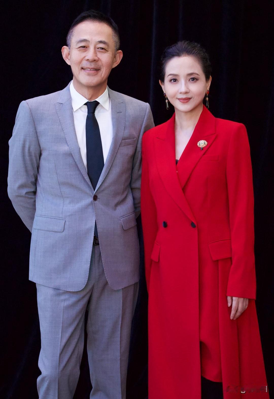 女人还是自然点好，如今58岁陶慧敏依然那么美，经历了岁月洗礼，身上又多了几分优雅