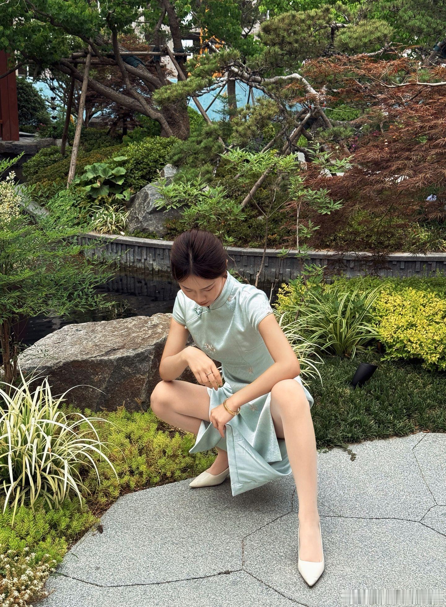 轻熟女神范儿霸气啊