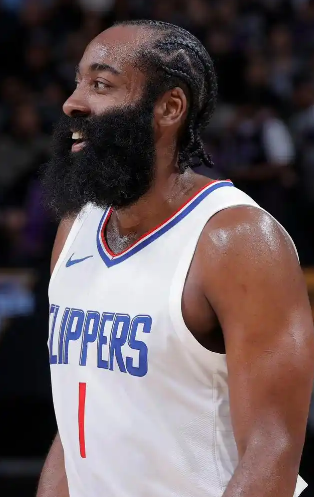 哈登过去队友其实不错，为啥没冠军？哈登跟保罗报团确实是队友给力了，但是三星火箭