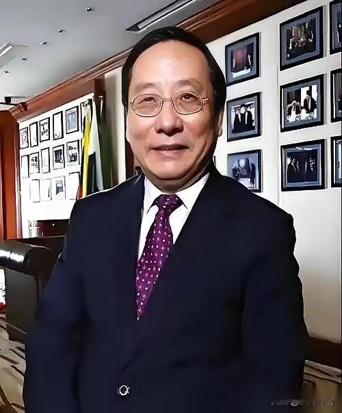 今天真的给我上了一课，有点颠覆三观。刷到一个帖子，说高志凯，就是那个经常在国际