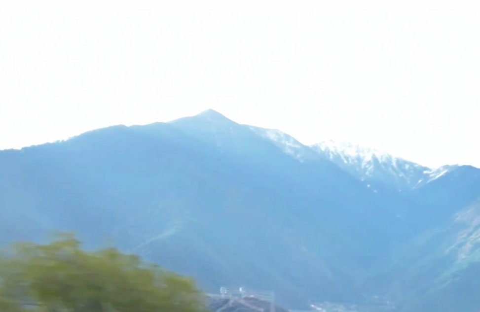 极氪官宣何润东为极氪8X交付官这波联动太圈粉了！演员多年来的阳刚、坚毅形象深入人