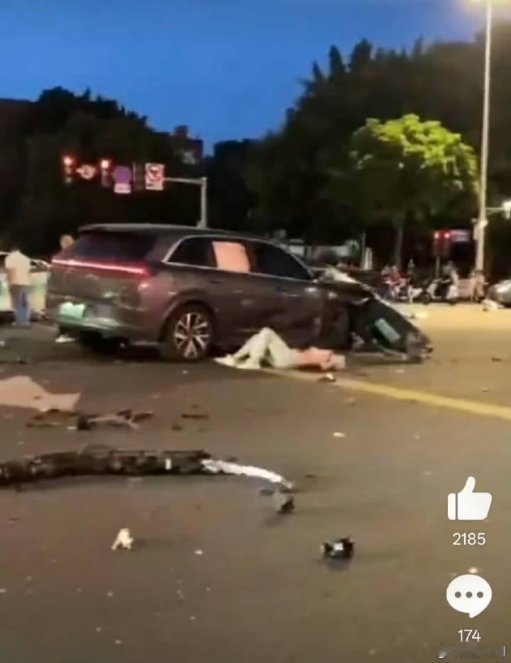 福州车祸，这是啥车？​​​