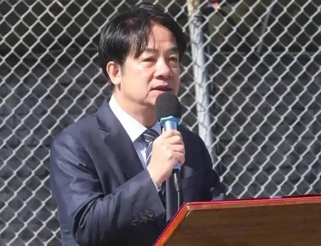 赖清德当局已经黔驴技穷了！已经开始用最卑劣的手段，阻碍两岸交流了。这次的导火
