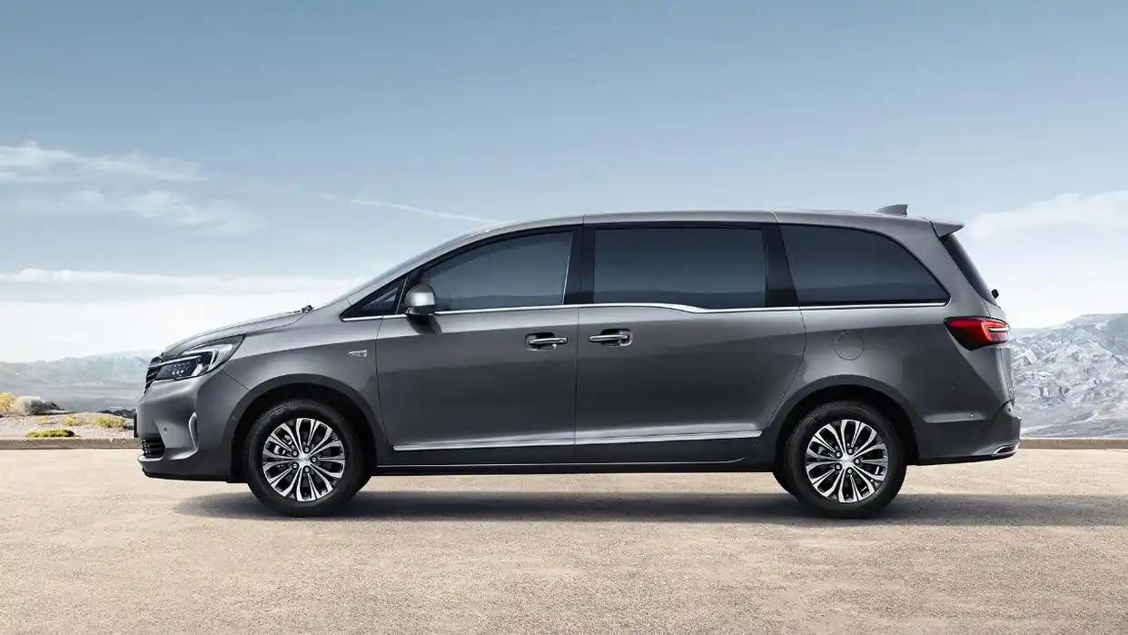 “商务MPV拿来家用到底合适吗？首先说说车主们狂吹的3大优势。第一是