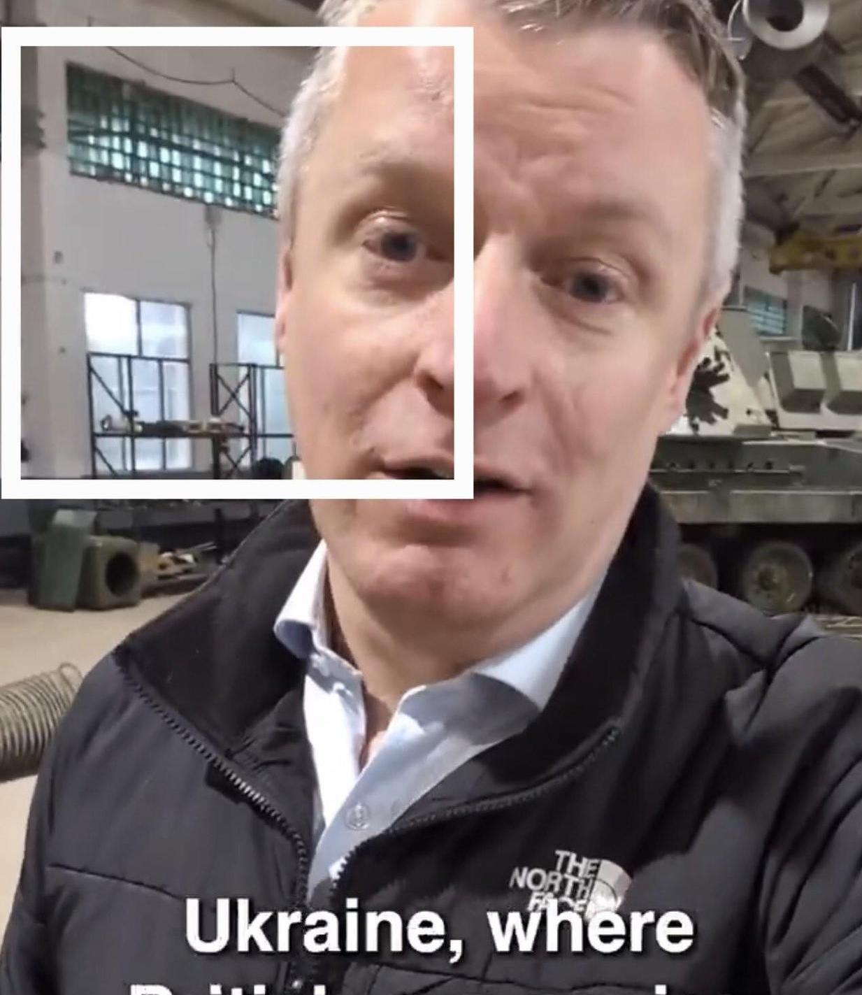 这不是一次操作失误，这是宣传优先于安全”‌英国猪队友！近日，英国防长发布视