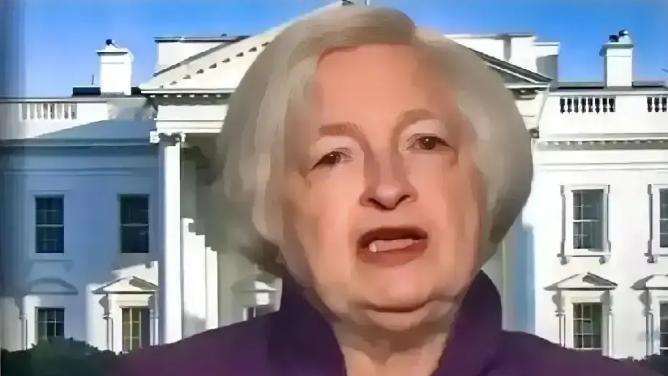 2842亿美元，不是现金，是美国向日本借的。这笔钱今年10月就该还了，美国却