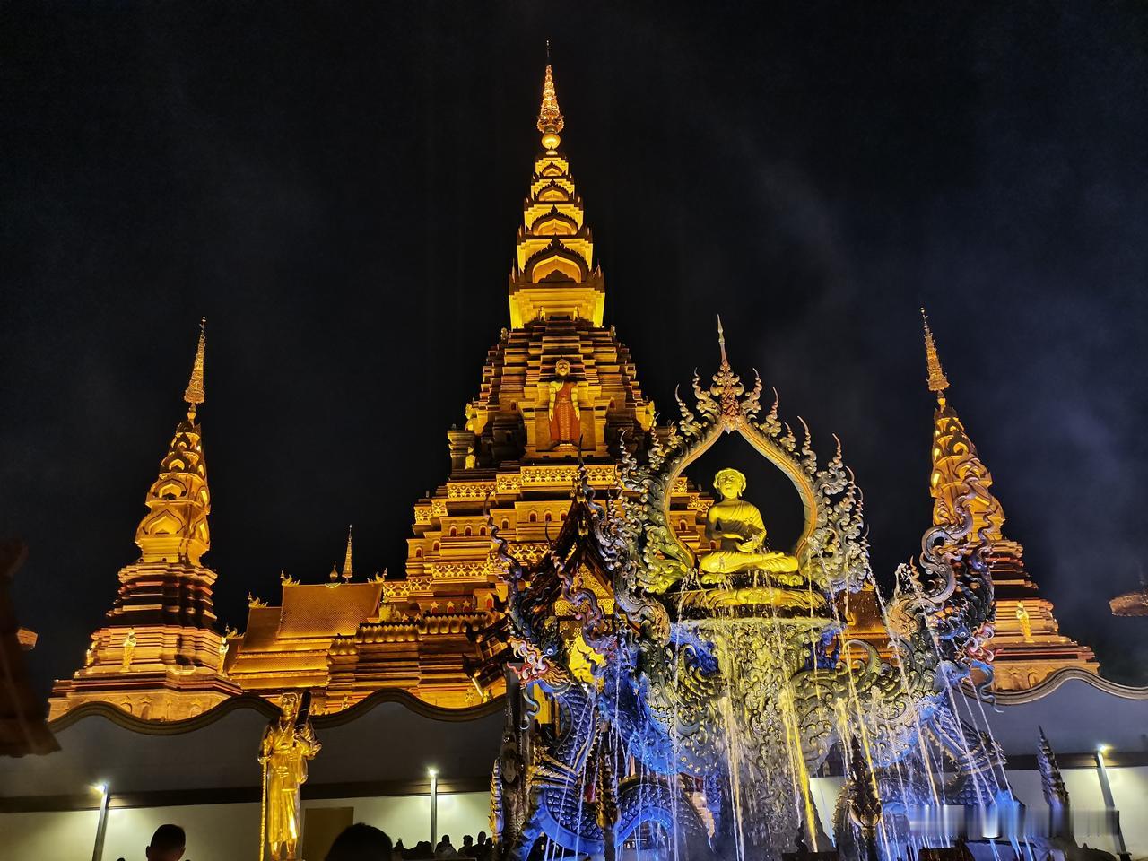 全国人都扎堆来云南过年！西双版纳快被东北老乡“占领”了谁能想到，2026马