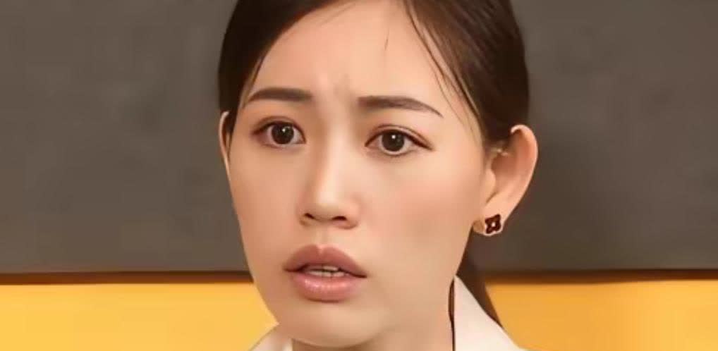 马蓉对婚姻不再抱有希望，对王宝强只有亲情，对宋喆只是好奇，马蓉没选择和宋喆在一起