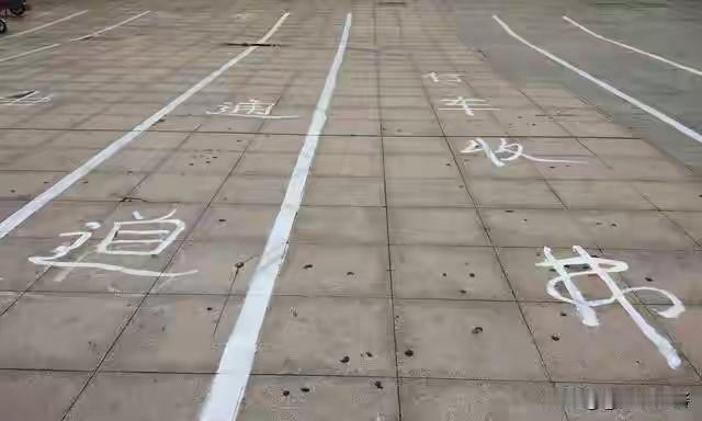 为什么“地下停车位”突然没人买了？内行人说出实情，恍然大悟去年差点在售楼处刷